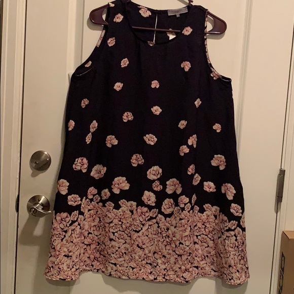 Dress - Picture 2 of 5